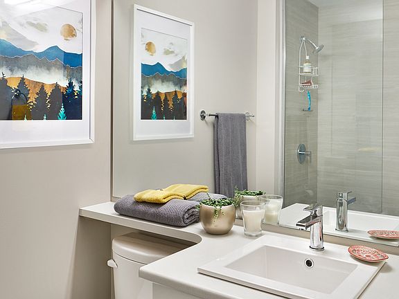5th image of 802 Academy Way #248