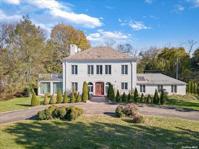 30 Broadlawn Avenue, Great Neck, NY, 11024