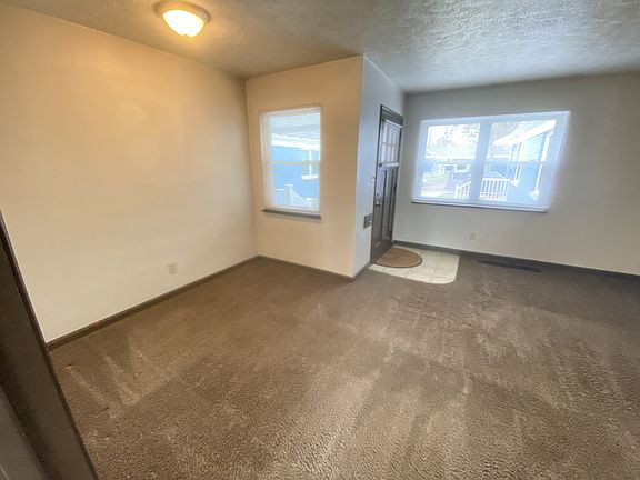 3rd image of 156 Miami Ave
