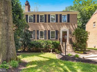 1250 Pine Hill Rd, Mc Lean, VA 22101