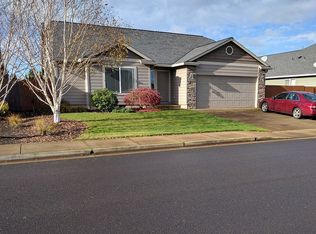 810 5th St, Jefferson, OR 97352