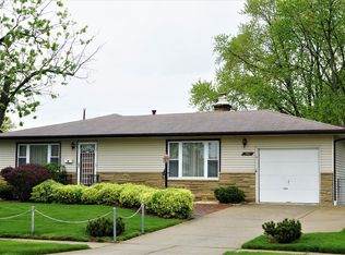 1811 Woodcrest Rd, Columbus, OH 43232