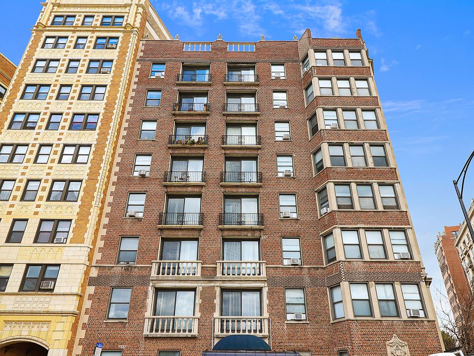 1st image of 3330 N Lake Shore Dr APT 2A