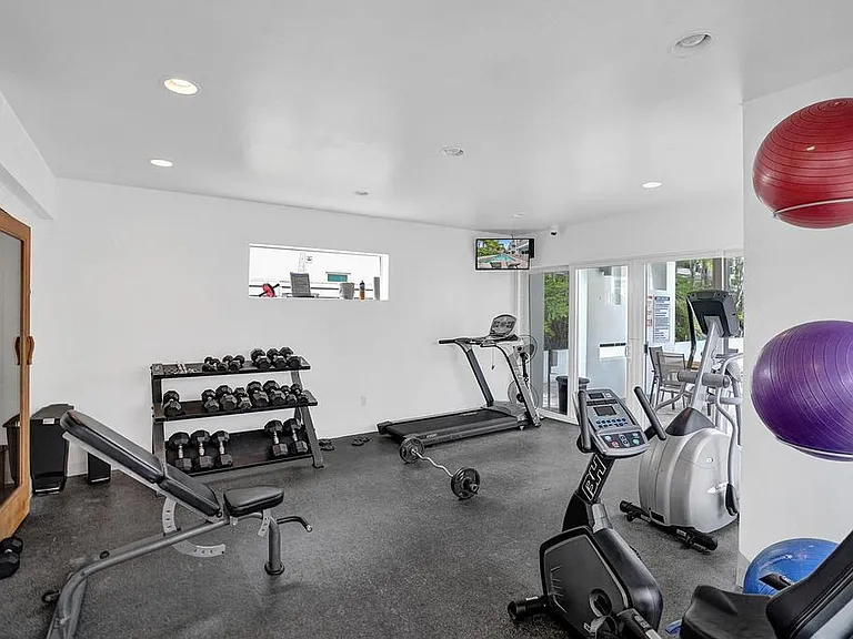 1347 N Ocean Blvd — Photo 48