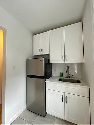 Rented by Compass | media 12