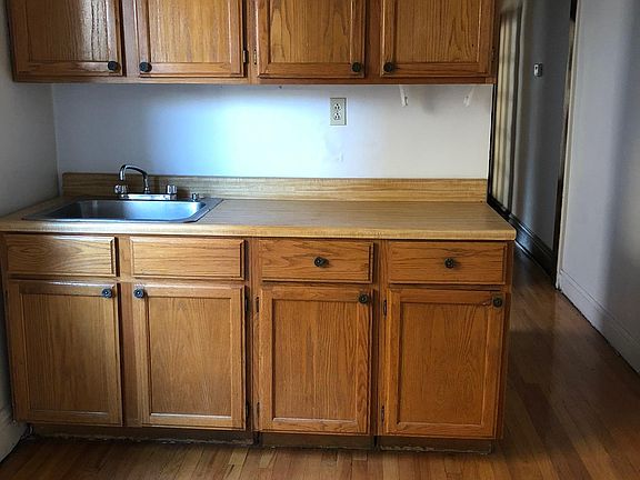 4th image of 4035 N Central Park Ave #1