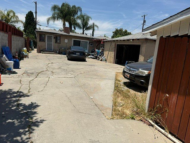 2nd image of 7408 Baird Ave