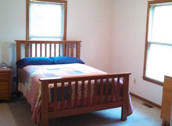 4th image of 945 City View Dr