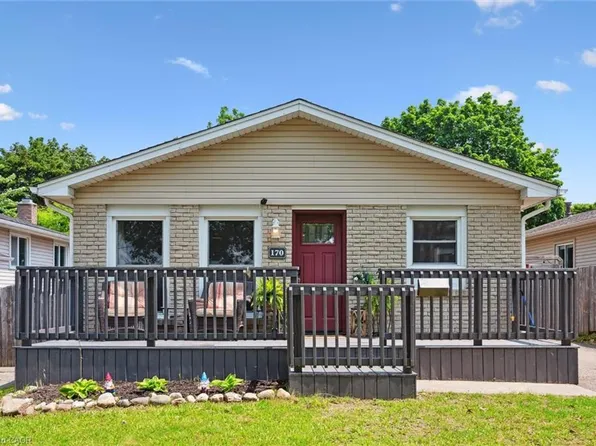 170 Natchez Rd, Kitchener, ON N2B 3L2
