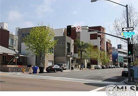 2nd image of 1965 Columbia St