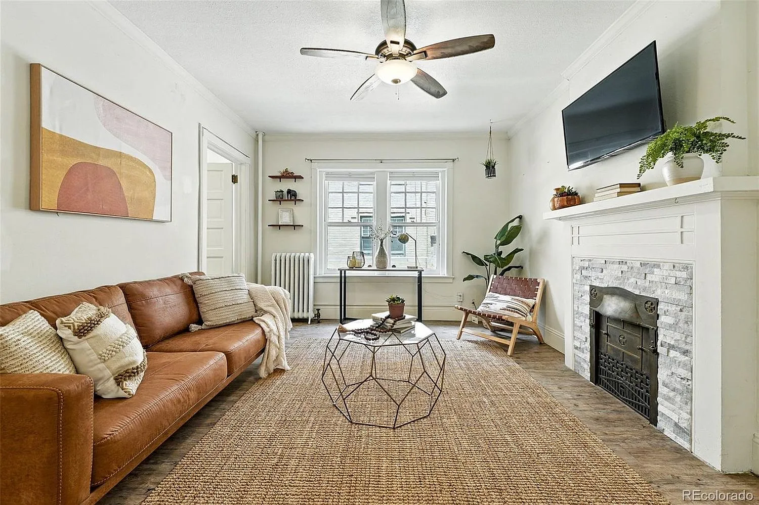1 bed, 711 sqft, $1,890 — Photo 1