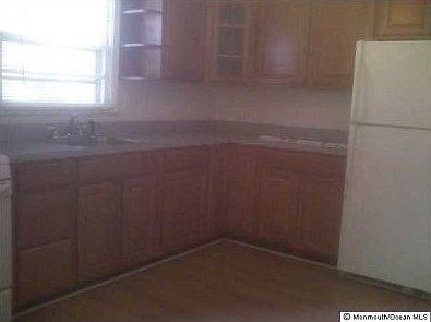 4th image of 417 W Lake Dr