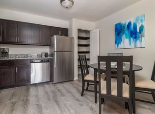 Edgewood Apartments, Woodridge, IL 60517