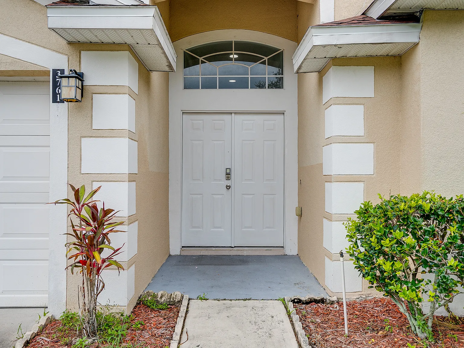 3 bed, 1809 sqft, $2,495 — Photo 3