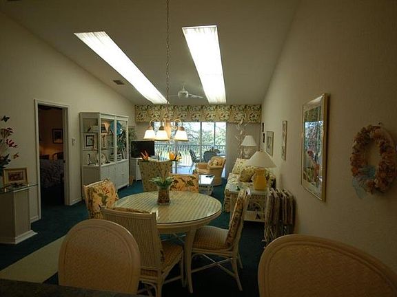 3rd image of 9550 Fiddlers Green Cir #2