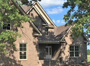 1210 Sweetspire Dr, Murfreesboro, TN 37128