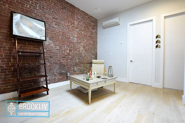 Rented by null | media 4