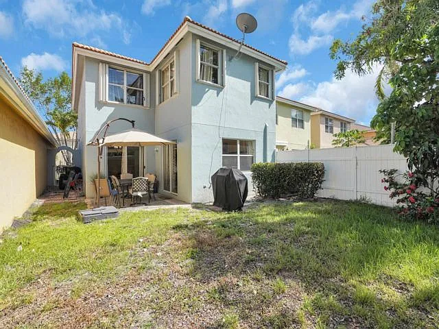 3331 Commodore Ct — Photo 9
