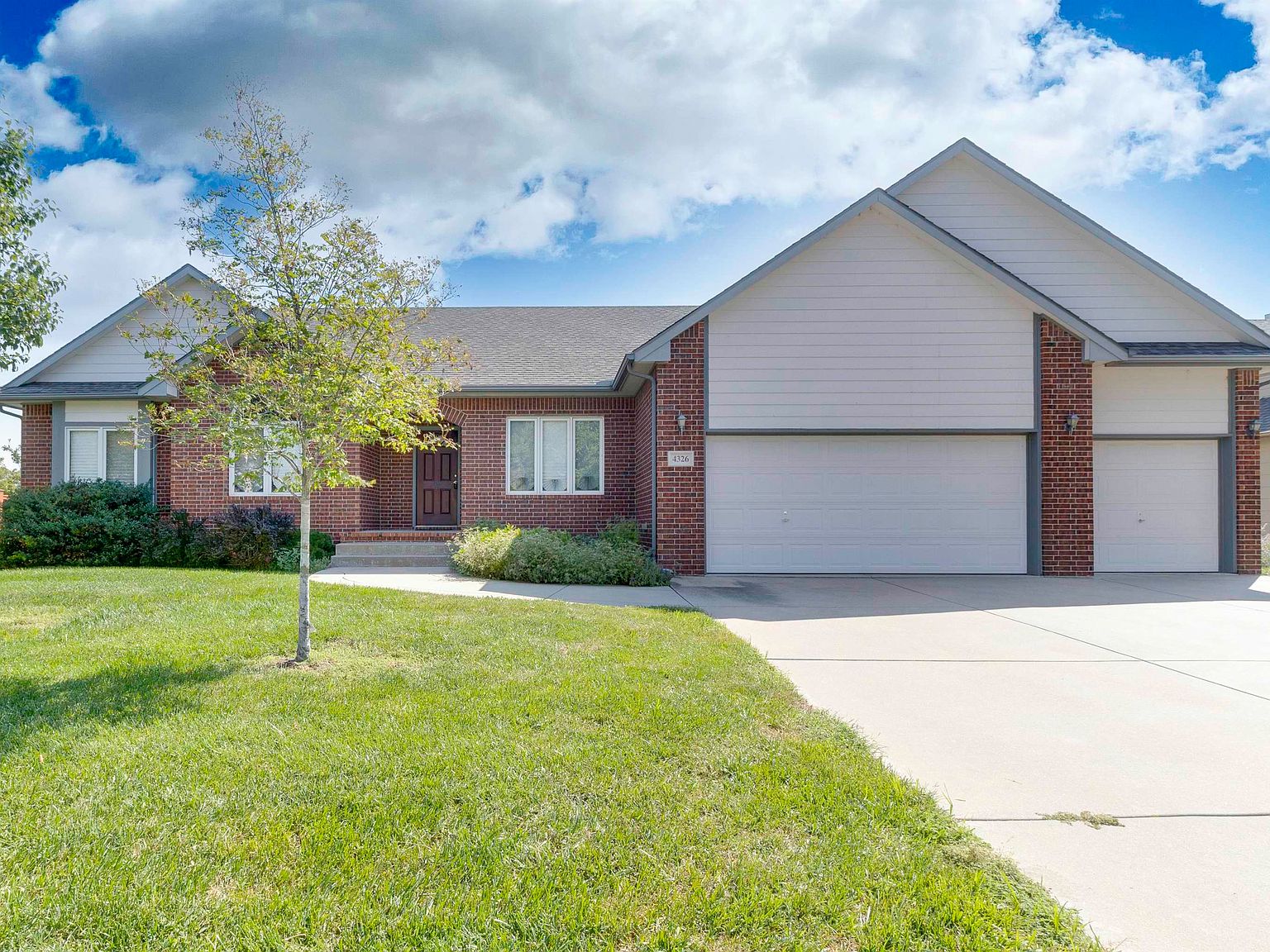 4326 N Barton Creek Cir, Wichita, KS 67226 | Zillow