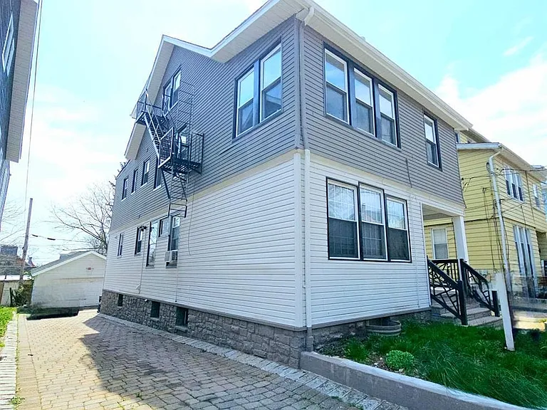 8 Boyden Pkwy S #1 — Photo 2