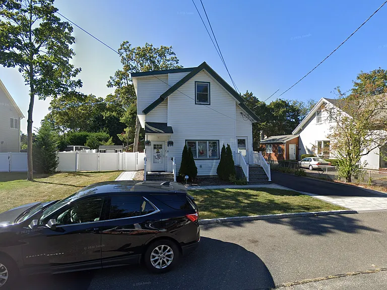 38 Laurel Ave #1B — Photo 1