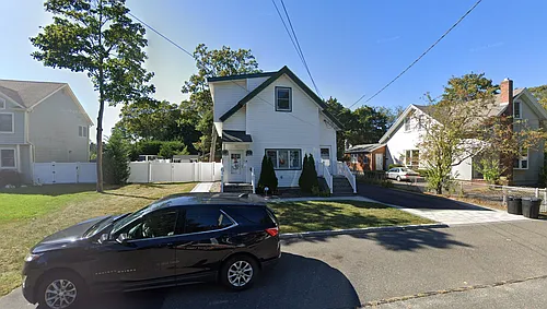 38 Laurel Ave #1B Photo 1 38 Laurel Ave #1B Photo 1