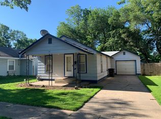 341 High St, Augusta, KS 67010