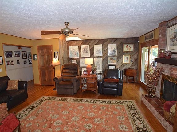 5th image of 1016 Marcie Ln