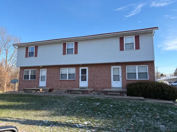 74 Evergreen Terrace Dr, Steubenville, OH 43953