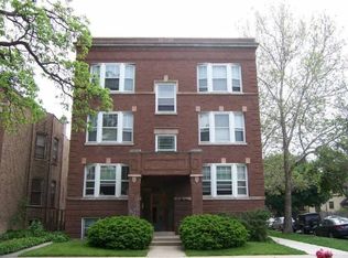 2052 W Byron St #3, Chicago, IL 60618
