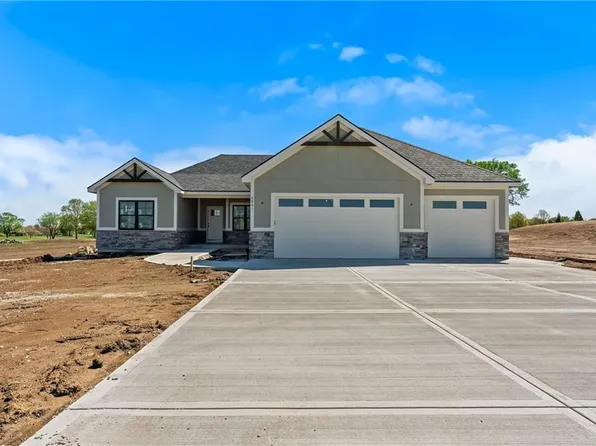 9901 Stockdale Rd, Liberty, MO 64068