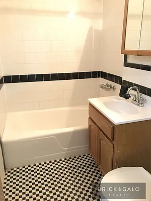 Rented by BRICK & GALO REALTY CORP | media 4