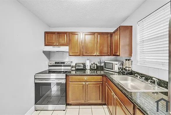 626 SW 14th Ave #205 — Photo 7