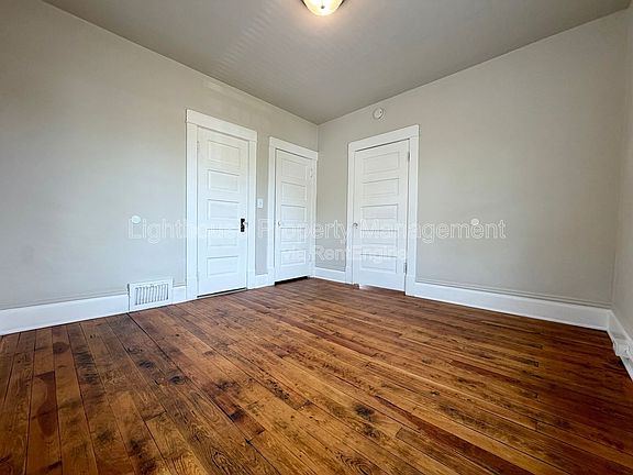 5th image of 1242 Davis Ave NW