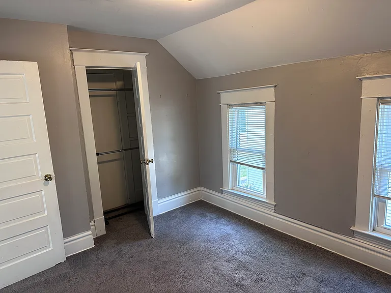 729 College Ave NE #2 — Photo 14