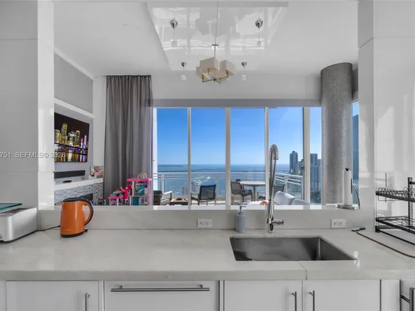 900 Brickell Key Blvd APT 2904, Miami, FL 33131