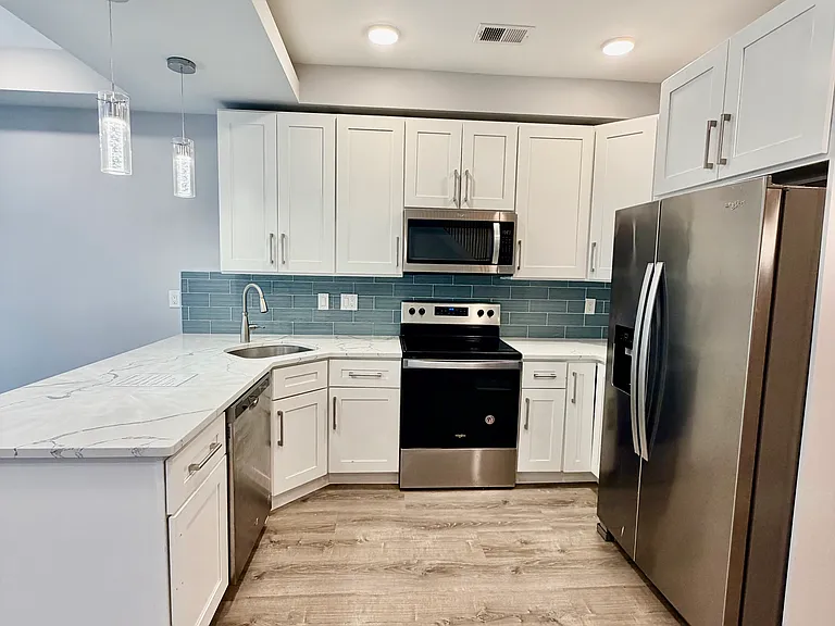 1302 N Marshall St #1 — Photo 3