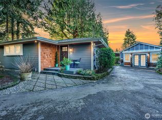 1901 SW 170th St, Normandy Park, WA 98166