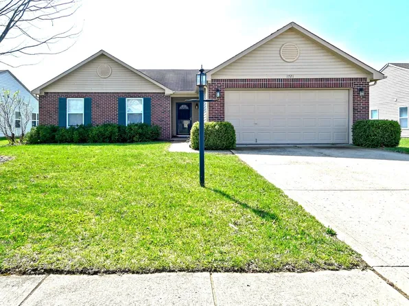 1721 Creekside Dr, Brownsburg, IN 46112