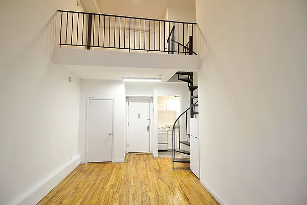 Rented by Julianna Realty Corp | media 12