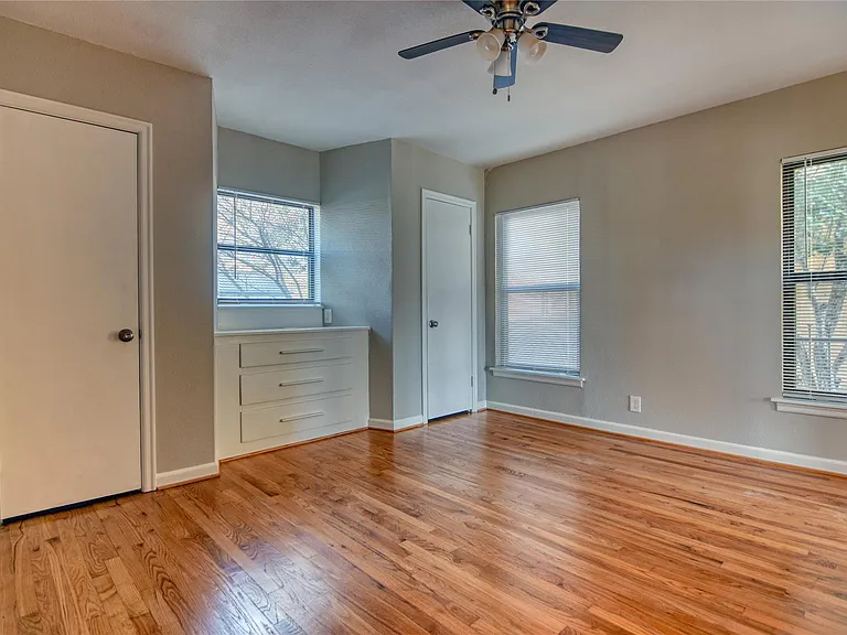1623 Belgrade Ave — Photo 12