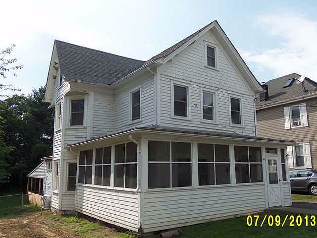 1st image of 40 Pleasant Ave
