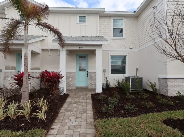 8119 Seaflower Pkwy, Bradenton, FL 34210