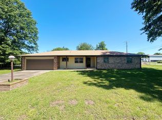 502 W Elm St, Henryetta, OK 74437