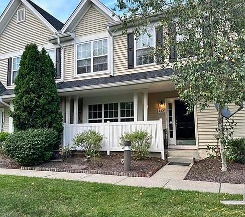 2nd image of 233 Brookfield Dr