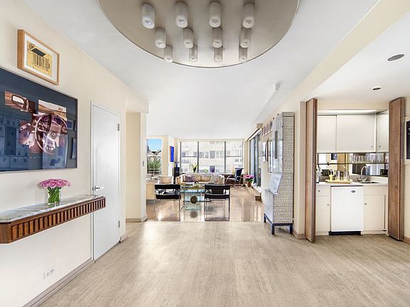 5th image of 1186 3rd Ave #17B