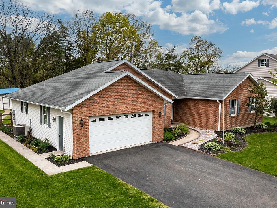 3036 Burton Dr Gilbertsville PA 19525 Zillow