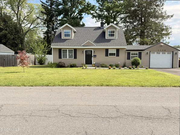 1136 Outer Drive, Schenectady, NY 12303