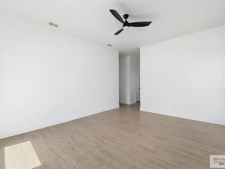 6297 Polanco Dr — Photo 19