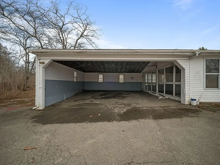 13 Alder Ln — Photo 5